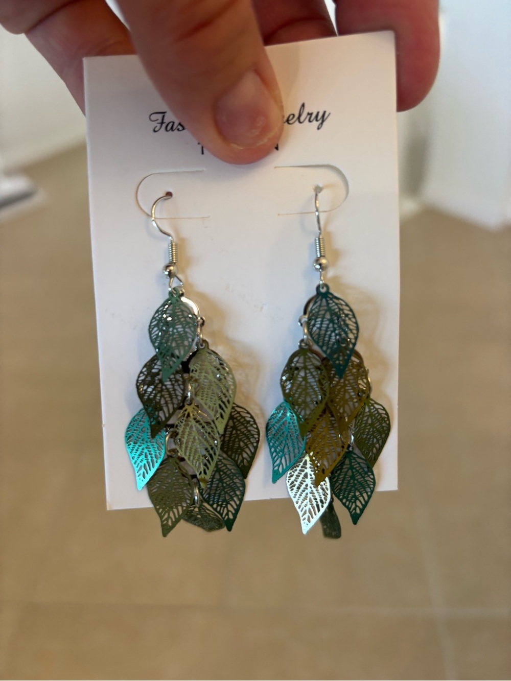 Leaf Cascade Dangle Earrings in Green